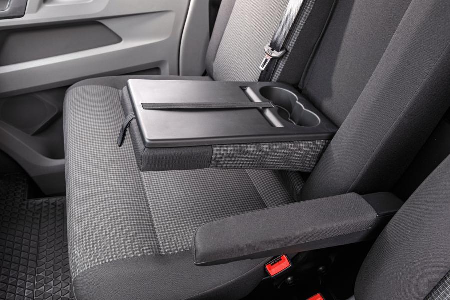 Интерьер Volkswagen Transporter Van (T6) 2019 года  (WW) (фото 14 из 18)